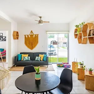 Apartamento Lovely Cozy W/pool 2 Bedrooms. Great Location!